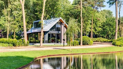 vakantie veluwe|44 vakantieparken óp de Veluwe → Bekijk & vergelijk